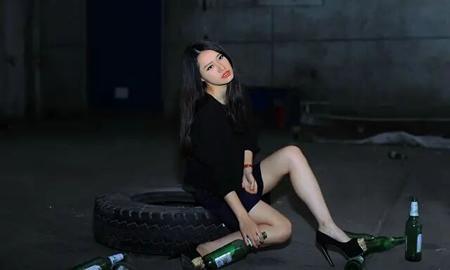 吃瓜街拍网红是谁啊图片,吃瓜街拍网红背后的神秘面纱