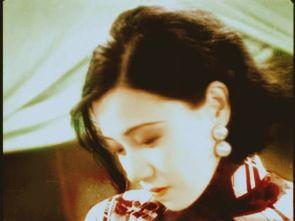 穿到民国吃瓜看戏飘雪网,吃瓜看戏，飘雪岁月里的民国风情