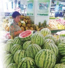 临沂网红吃瓜现场,揭秘网络红人幕后故事