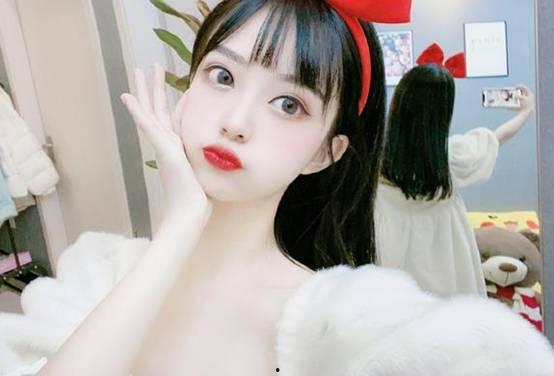 网红cos女博主吃瓜,揭秘娱乐圈幕后风云