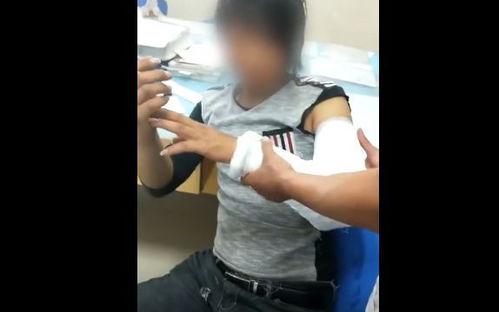 网红视频吃瓜男,揭秘网络红人的幕后生活