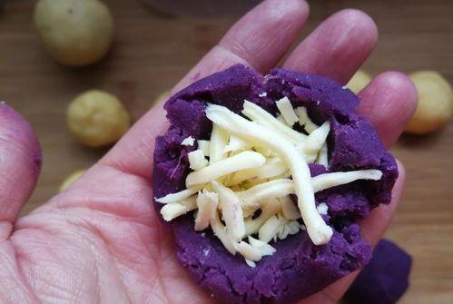 网红吃的网纹瓜怎么做,轻松学会的夏日清新美食制作攻略