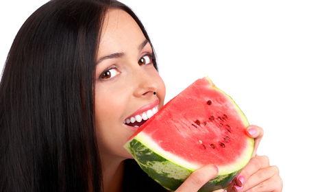 西昌吃瓜事件网红是谁呀,揭秘网红背后的真相